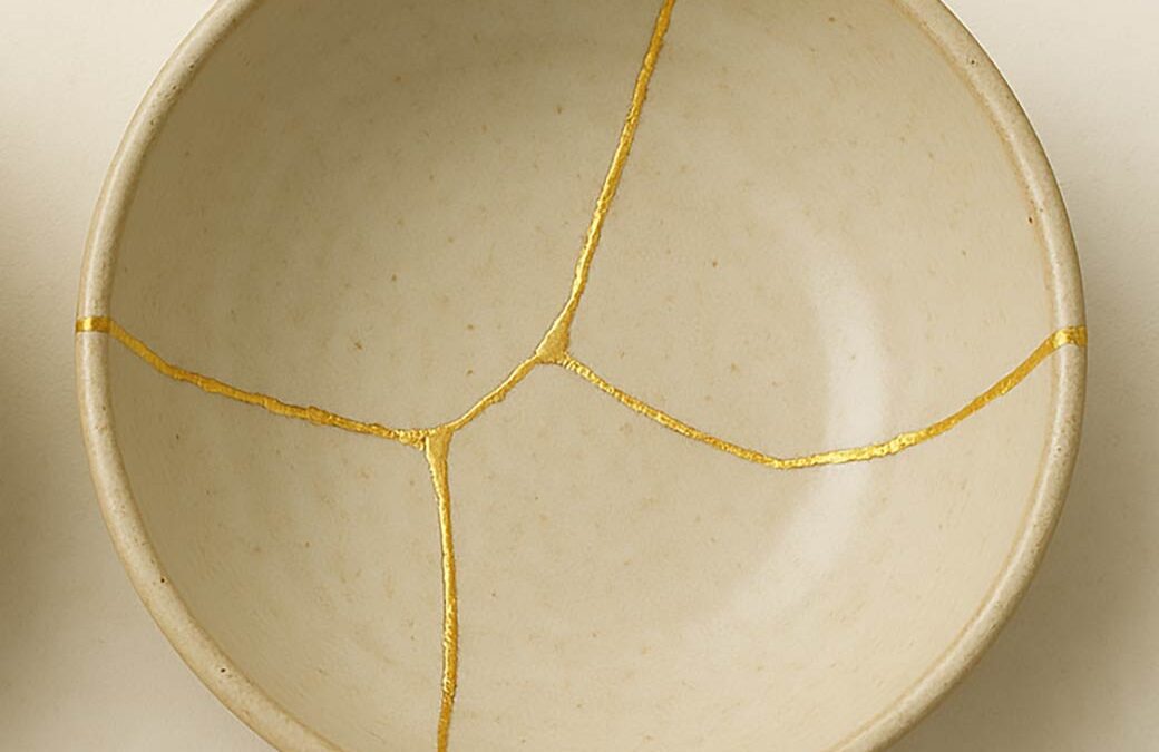Kintsugi Narben aus Gold